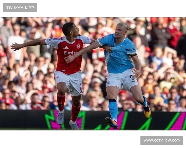 哈兰德进球后指天悼念恩师，伊蒂哈德球场全场默哀